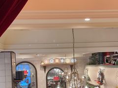 -玛格萝妮比萨屋(四平店)