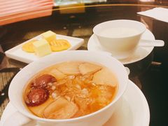 銀耳雪蓮子燉津梨-北京四季酒店·采逸轩