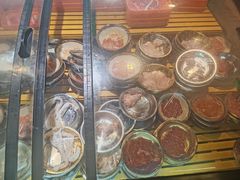 -尚品海鲜肥牛自助火锅(湖明店)