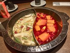 鸳鸯锅-九牧鱻·渝老鬼重庆火锅(人民路店)