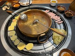 -阿山卓·野生菌火锅·纳西火塘烤肉