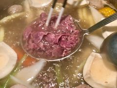 招牌牛骨清汤锅-左庭右院鲜牛肉火锅(新梅广场店)