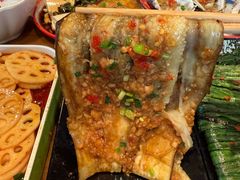 -华府九号海鲜烧烤大排档(龙域店)