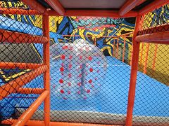 -爱蹦iBOON蹦床运动馆(江汉店)