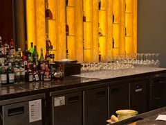 -龙虾酒吧扒房(宁波香格里拉店)