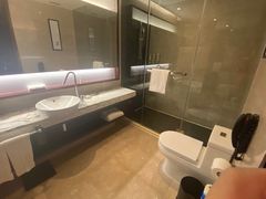 -上海龙之梦万丽酒店