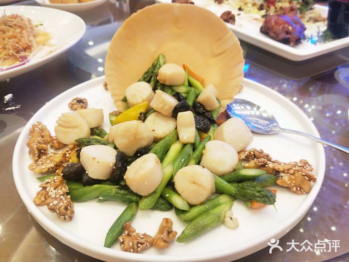 太钟·东海海都酒家(南城店)鲜芦笋彩椒炒玉带图片