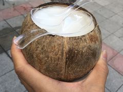 -椰爺爺·椰子冻砵仔糕