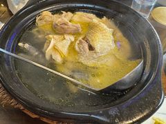 土鸡汤煲-缘来聚·徽菜名店(黄山宏村店)