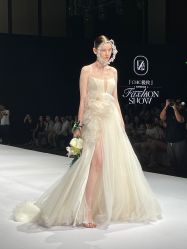 -Renee芮亦婚纱(原丽莎)