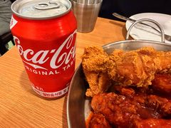 -BHC炸鸡(明洞总店)