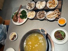 -菌自在·云南野生菌火锅(长安万达店)