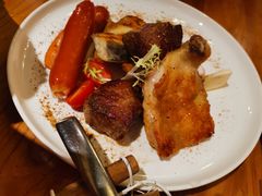 -more than meow吴止猫主题餐厅(承德 中船汇店)