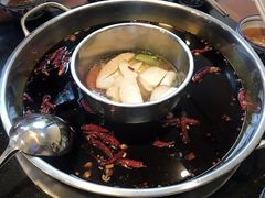 -山城年华老火锅(玉林店)