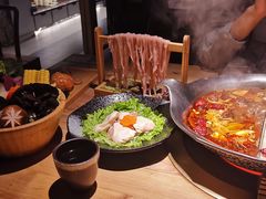 -湊湊火锅·茶憩(杭州湖滨银泰in77店)