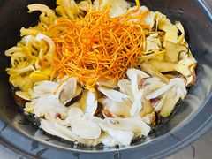 -菌乡缘·野生菌蒸汽鱼火锅(江边夜市店)