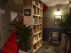 -HIGH FIVE哈福手工汉堡(桂林路店)