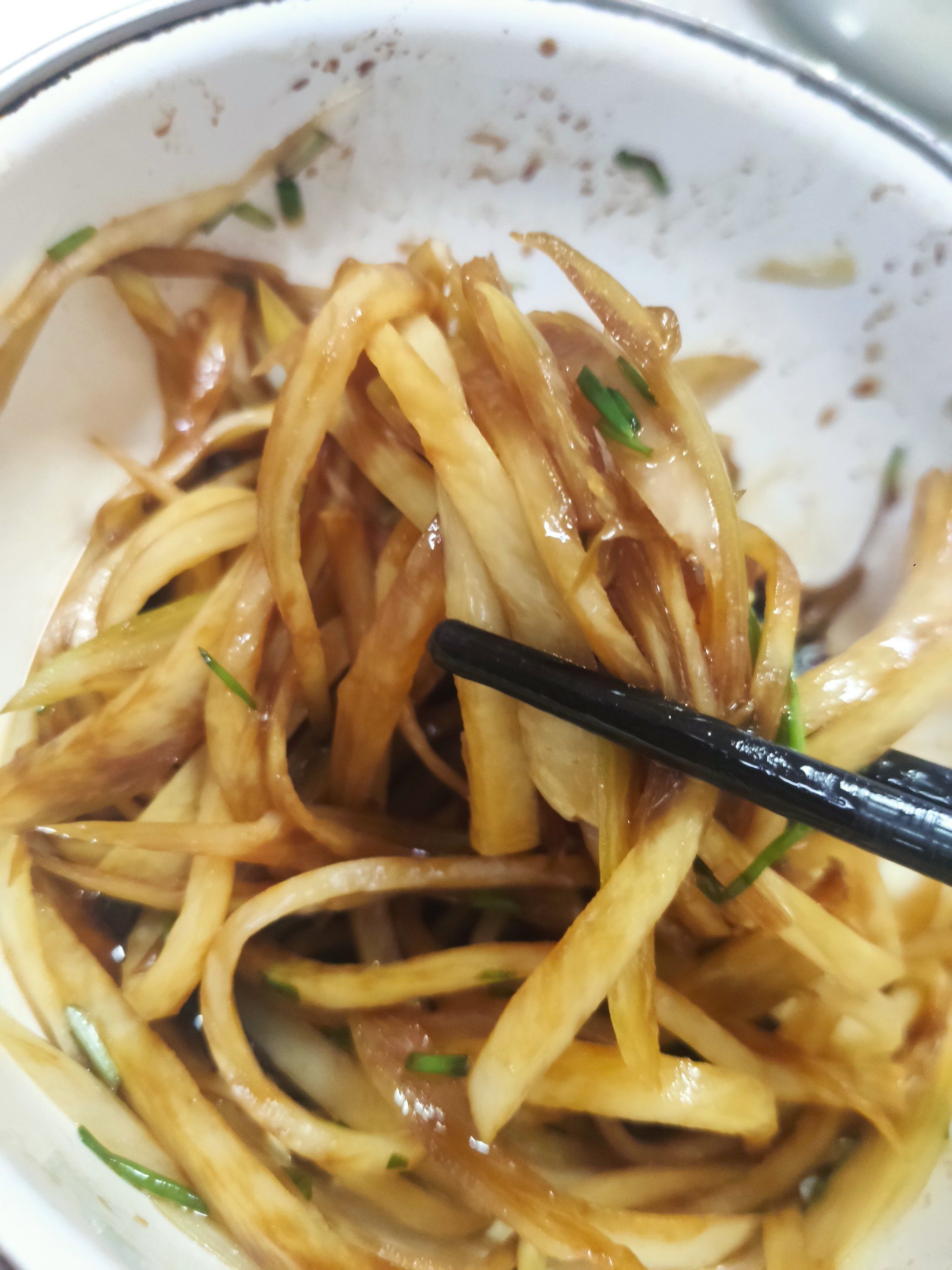 第一次尝试的凉拌菜之凉拌茭白丝