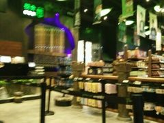 -三只松鼠生活馆(芜湖弋江金鹰店)