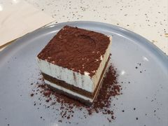 -必胜客(WOW中心城店)