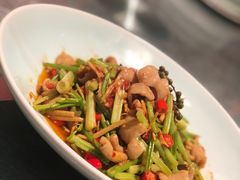 生爆仔姜肥肠-雀蓝川菜(奥体广场店)