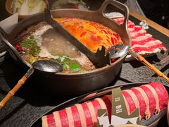 -三出山火锅(南京万象天地店)