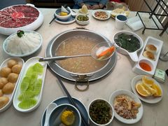 -左庭右院鲜牛肉火锅(浦江欢乐颂店)