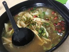 -龙记桂林米粉(财满街店)