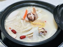 -三人行骨头王火锅(长寿店)