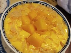 杨枝甘露-广信牛奶甜品世家(台东店)