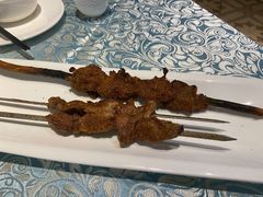 戈壁滩红柳烤肉-巴扎美食·新疆菜·西域歌舞表演餐厅(新疆大厦店)