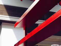 -UNI UNI(环亚凯瑟琳店)