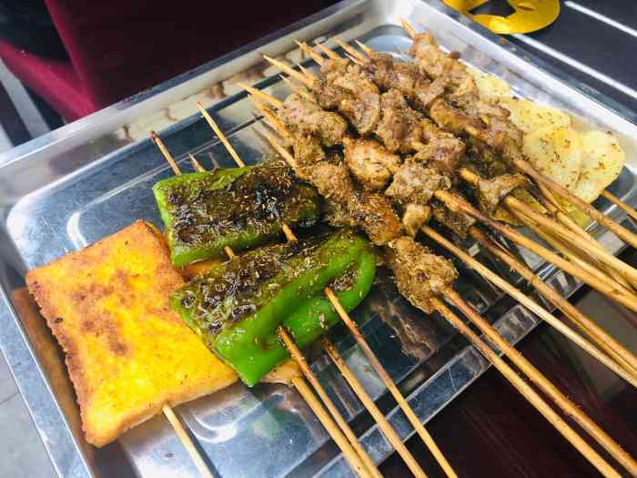 鸿盛海鲜烧烤·炒菜(和苑店)