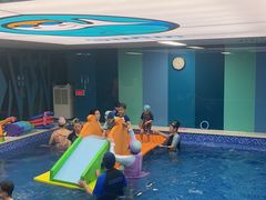 -Swim斯卫姆国际儿童游泳中心(红博中央公园店)