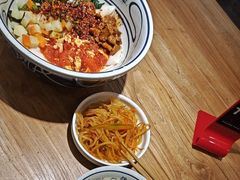 -陇上秦轩西安biangbiang面(朝龙汇店)