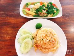 -Dang restaurant (patong phuket)