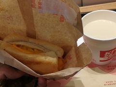 -肯德基(芳和店)