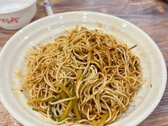 -肥肥虾庄·金牌油焖大虾(汉口城市广场店)