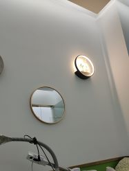 -苗医生专业祛痘·皮肤管理