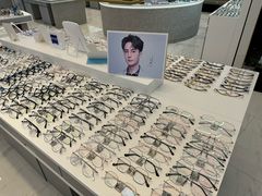 -卡罗林蔡司授权门店(南京东路店)