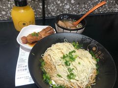 排骨酥面-贡梅老面馆·蟹粉面·无锡特色小吃(南长街主推店)