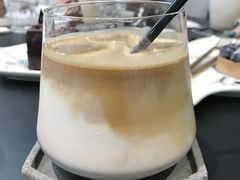 -UNI UNI(环亚凯瑟琳店)