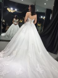 -艾米丽婚纱礼服