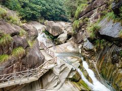 -鄣山大峡谷