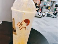 -喜茶(上海打浦桥日月光gelato lab+店)