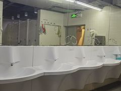 -栖游青年旅舍(华强北地铁站店)