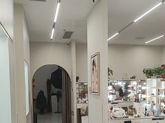 -HIMO海马体照相馆(上海华润CP静安店)