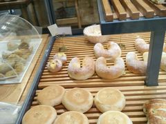 -焙丽拾光(麦凯乐直营店)