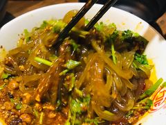-万记麻辣烫国展总店