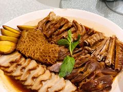 卤味拼盘-维园悦谱·海派家常菜(乌鲁木齐南路店)